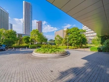 【神奈川県/川崎市中原区中丸子】リエトコート武蔵小杉ザ・クラッシィタワー アプローチ