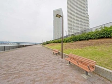 【東京都/中央区晴海】ザ・パークハウス晴海タワーズ ティアロレジデンス 晴海運河テラス（現地より約30m）