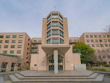 【東京都/中央区築地】イニシア築地レジデンス  聖路加国際大学（現地より約380m）