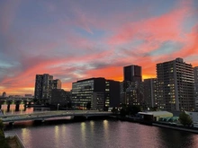 【東京都/江東区東雲】プラウドシティ東雲キャナルマークス 眺望：夕景（バルコニーより撮影・ズームなし）