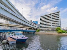 【東京都/港区海岸】クレストフォルム田町ベイフロントスクエア 外観：写真中央