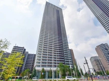 【東京都/中央区晴海】HARUMI FLAG PARK VILLAGE T棟 外観：該当建物は中央です