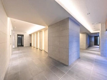 【東京都/府中市宮西町】プラウド府中グレイス 敷地内