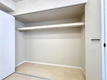【東京都/渋谷区広尾】朝日広尾マンション 収納（洋室）