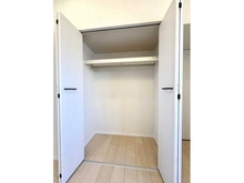 【東京都/渋谷区広尾】朝日広尾マンション 収納（洋室）