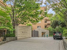 【東京都/渋谷区広尾】広尾ガーデンフォレスト G棟 アプローチ：グランドゲート