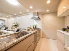 【東京都/港区西麻布】オープンレジデンシア表参道est キッチン