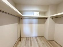 【東京都/江東区東雲】Wコンフォートタワーズ WEST 収納：ウォークインクローゼット