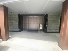 【東京都/新宿区山吹町】クレヴィア山吹神楽坂 エントランス