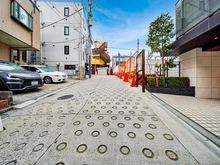 【東京都/新宿区赤城下町】ピアース神楽坂HILLS 前面道路