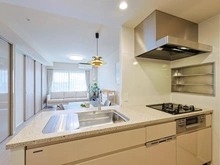 【東京都/新宿区山吹町】プレミスト新宿山吹 キッチン