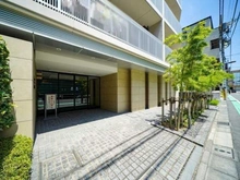 【東京都/新宿区西五軒町】クレヴィア神楽坂 エントランス