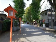 【東京都/新宿区西五軒町】クレヴィア神楽坂  赤城神社（現地より約430m）