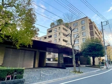 【東京都/新宿区新小川町】アトラス江戸川アパートメント 外観