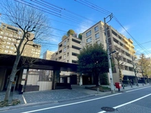 【東京都/新宿区新小川町】アトラス江戸川アパートメント 外観