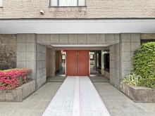 【東京都/新宿区南町】牛込南町クィーンヒルズ エントランス