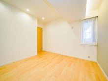 【東京都/新宿区北町】シャリエ神楽坂 洋室