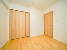 【東京都/新宿区北町】シャリエ神楽坂 洋室