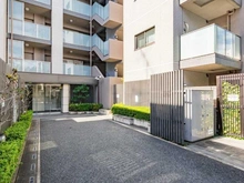 【東京都/新宿区改代町】オープンレジデンシア神楽坂 E棟 前面道路