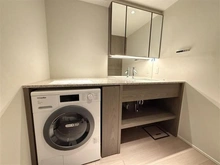 【東京都/千代田区二番町】パークハウス二番町 洗面室：※洗濯機は販売価格に含みます。