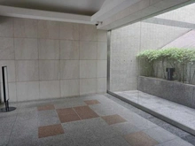 【東京都/新宿区市谷山伏町】イトーピア市ヶ谷山伏町 エントランス