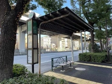 【東京都/文京区関口】クレヴィア文京関口 バス停「石切橋」乗り場（現地より約140m）