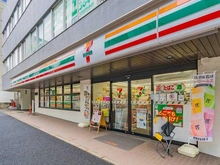 【東京都/新宿区払方町】パーク・ホームズ市ヶ谷 セブンイレブン 市谷砂土原町店（現地より約210m）