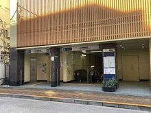 【東京都/文京区関口】クレヴィア文京関口 東京メトロ東西線「神楽坂」駅　入口（現地より約550m）