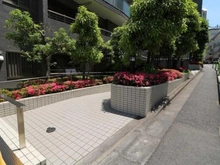 【東京都/千代田区富士見】ファミールシティレジデンス アプローチ
