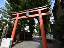 【東京都/新宿区矢来町】プラウド神楽坂  赤城神社（現地より約600m）：