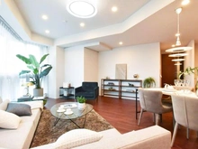 【東京都/千代田区一番町】Brillia一番町 LDK：※家具・調度品等は本体価格に含まれません。