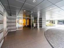 【東京都/新宿区西五軒町】プレミスト神楽坂 エントランス