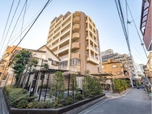 【東京都/新宿区新小川町】グランスイート　ラ・ヴィル 外観