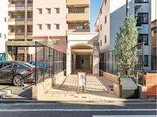 【東京都/新宿区新小川町】グランスイート　ラ・ヴィル エントランス