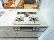 【東京都/新宿区若宮町】ベルクレール神楽坂 キッチン：三口コンロ