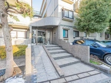 【東京都/新宿区市谷山伏町】イトーピア市ヶ谷山伏町 エントランス