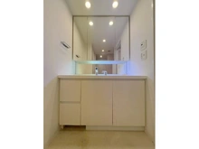 【兵庫県/神戸市東灘区向洋町中】Brilliaレジデンス六甲アイランド H棟 洗面所