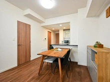 【大阪府/大阪市福島区鷺洲】リバーガーデン福島木漏れ日の丘 C棟 ダイニング