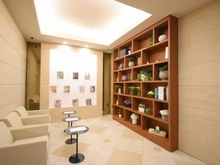 【大阪府/大阪市福島区鷺洲】リバーガーデン福島木漏れ日の丘 C棟 共用施設：ブックラウンジ