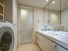 【大阪府/豊中市東豊中町】ザ・レジデンス豊中 B棟 洗面室