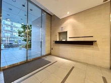【大阪府/豊中市新千里南町】プラウド千里桃山台 エントランス