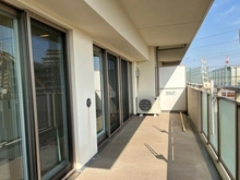 【兵庫県/西宮市深津町】ラフィネス西宮北口 サウスコート バルコニー