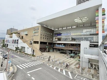 【兵庫県/神戸市東灘区御影中町】御影タワーレジデンス 御影クラッセ（現地より約80m）：ショッピングセンター内には、スーパーマーケット・ドラッグストア・飲食店等、生活に便利な施設が揃っています。