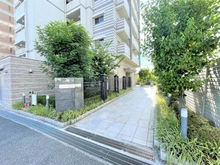 【大阪府/吹田市千里丘上】ディモア吹田千里丘 アプローチ
