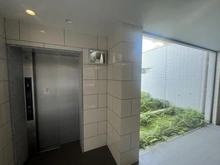 【大阪府/池田市桃園】プライムメイツ池田 エレベーターホール