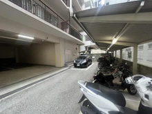 【大阪府/大阪市淀川区西宮原】フルーレ第2新大阪 駐車場