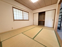 【大阪府/豊中市西泉丘】ハイロイヤル緑地公園パート2 A棟 和室