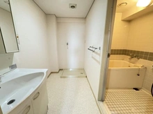 【大阪府/豊中市西泉丘】ハイロイヤル緑地公園パート2 A棟 洗面所