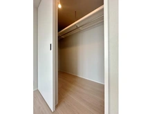 【大阪府/大阪市都島区片町】プラウド大阪城 収納：ウォークインクローゼット