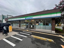 【大阪府/豊中市上新田】ジオ千里中央ザ・レジデンス ファミリーマート豊中上新田店（現地より約60m）